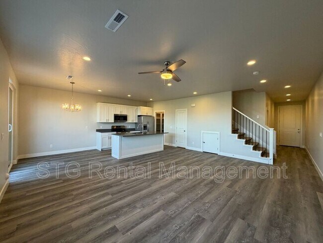 Building Photo - 1020 S 4380 W