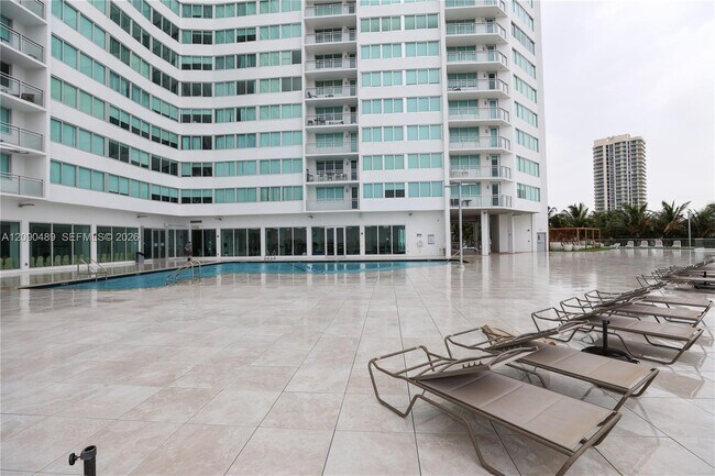 Building Photo - 7135 Collins Ave