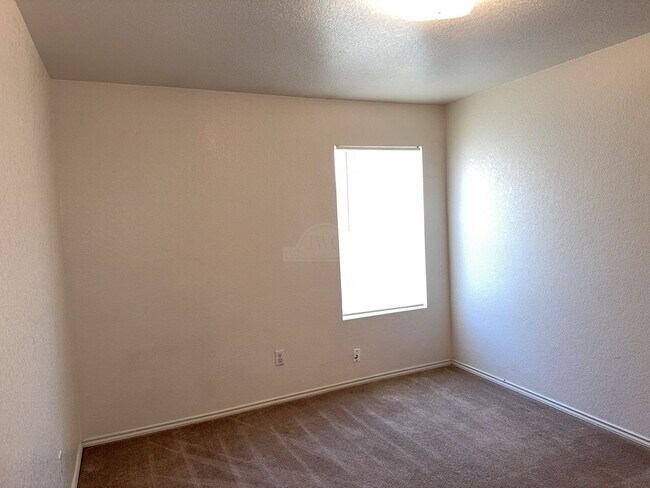 Building Photo - 5304 Lauren Lea Dr