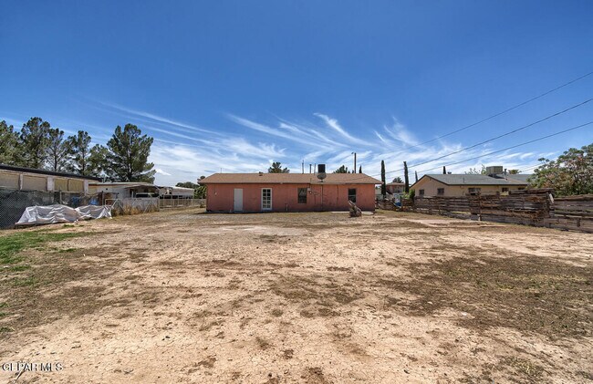 Building Photo - 385 Mireles Ct