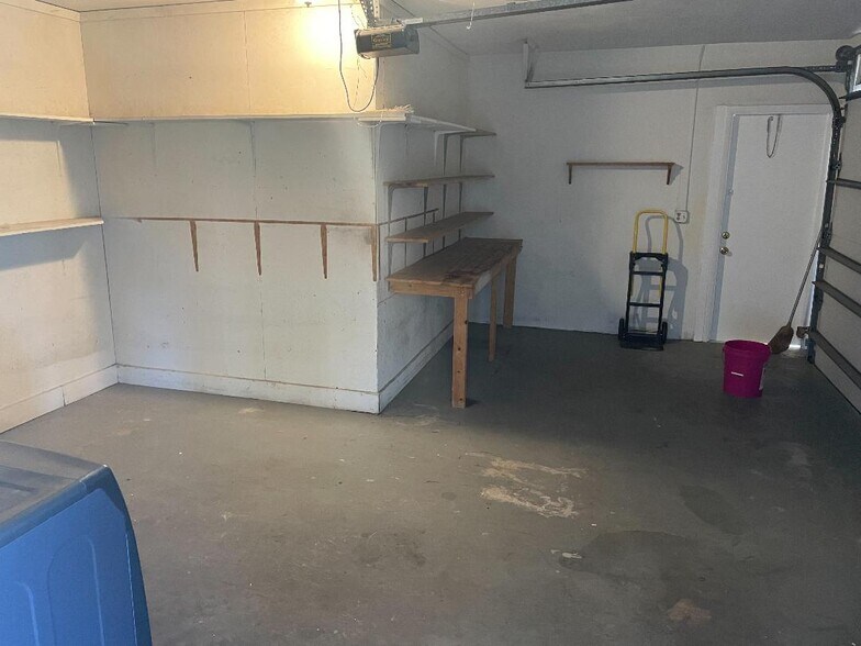 Garage - 1431 Flagler Blvd