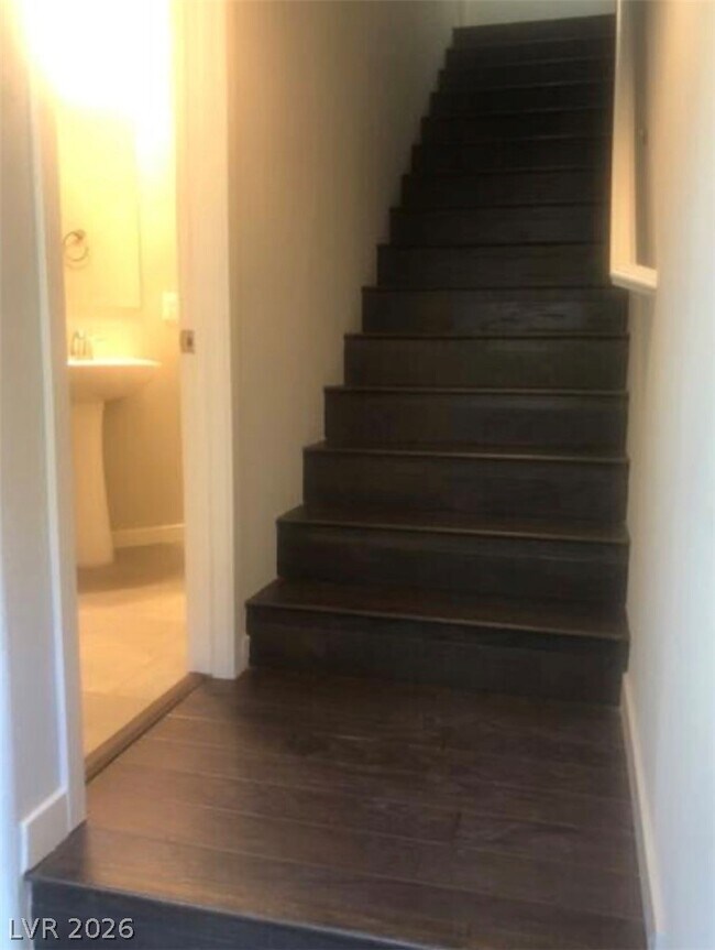 Building Photo - 1126 Bradley Bay Ave