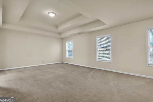 Building Photo - 3000 Highgreen Trail