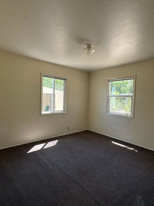 Building Photo - 1200 Pine Creek Road, 79 Virginia, Pine Cr...