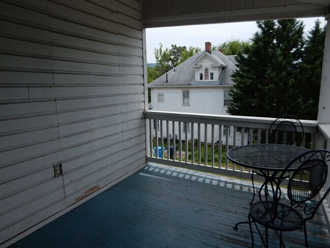 Building Photo - Allison/434