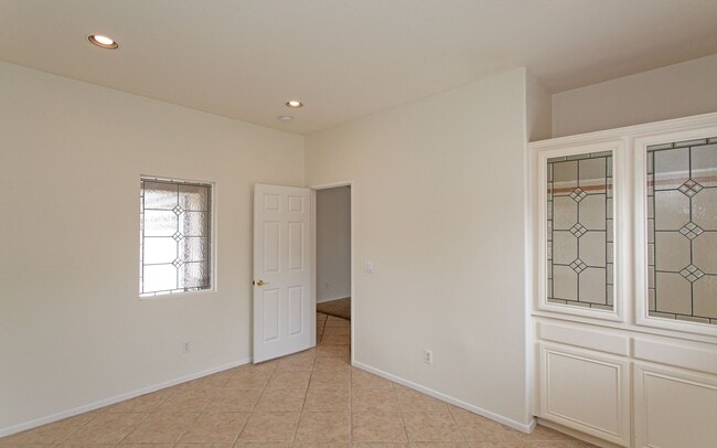Building Photo - 2159 Island Shore Way