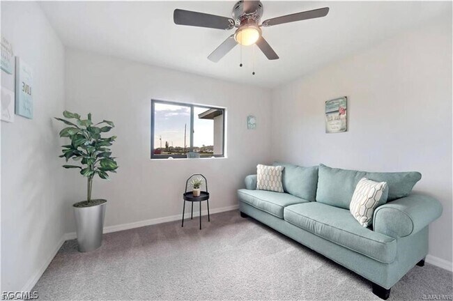 Building Photo - 4334 SW 9th Pl