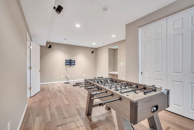 Building Photo - 20195 Hidden Creek Ct