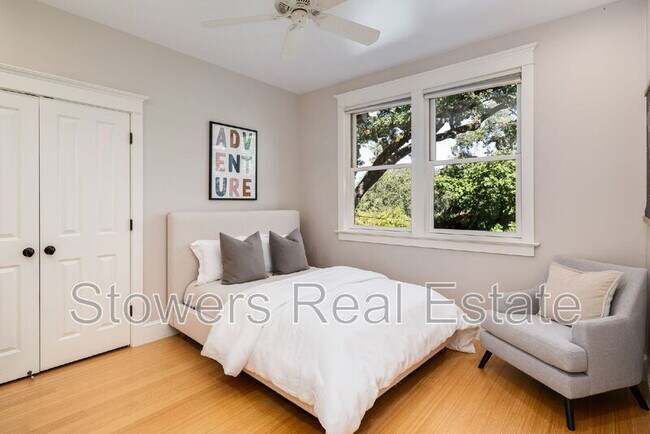 Building Photo - 775 Kirkcrest Rd