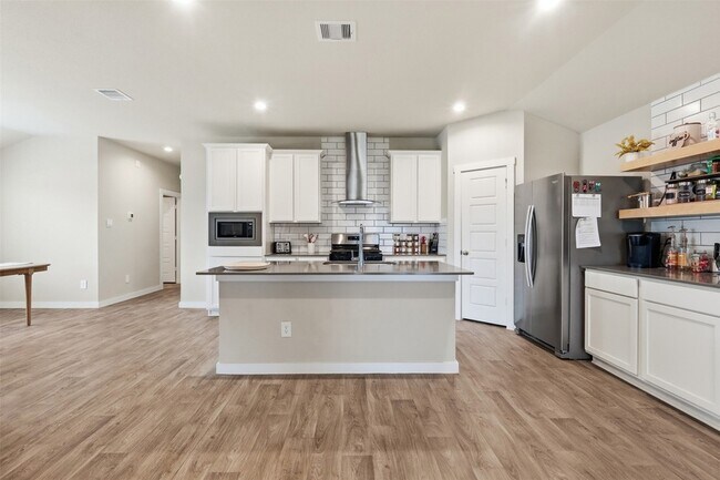 Building Photo - 2915 Newington Ln