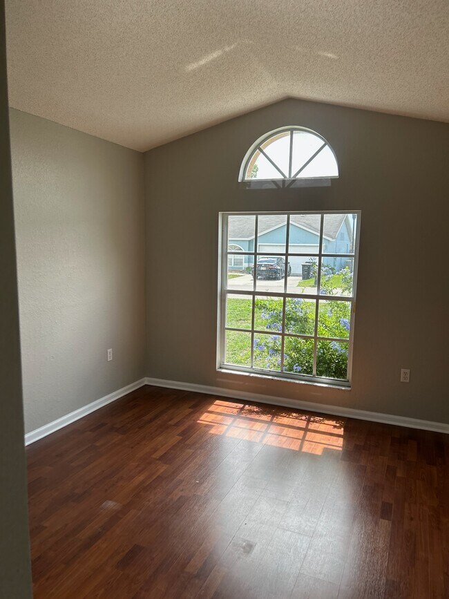 Building Photo - 57 St Kitts Cir