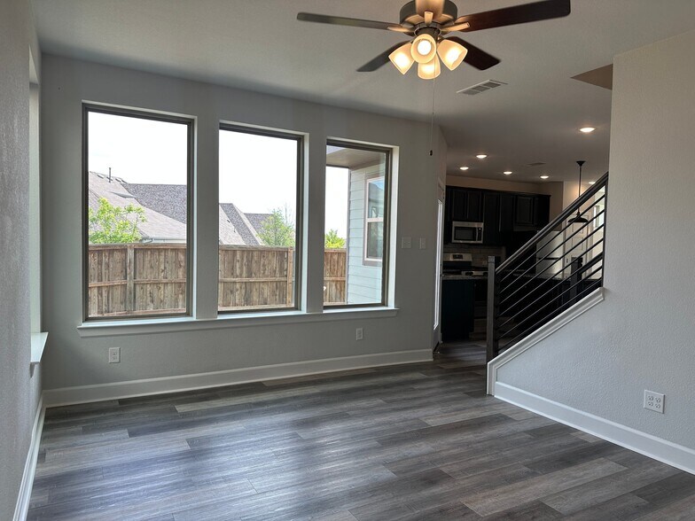 Building Photo - 14228 Walsh Ave