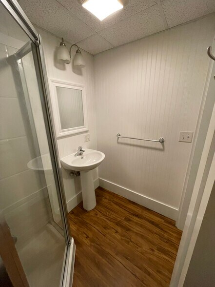 Building Photo - 18 Salmon Falls Rd