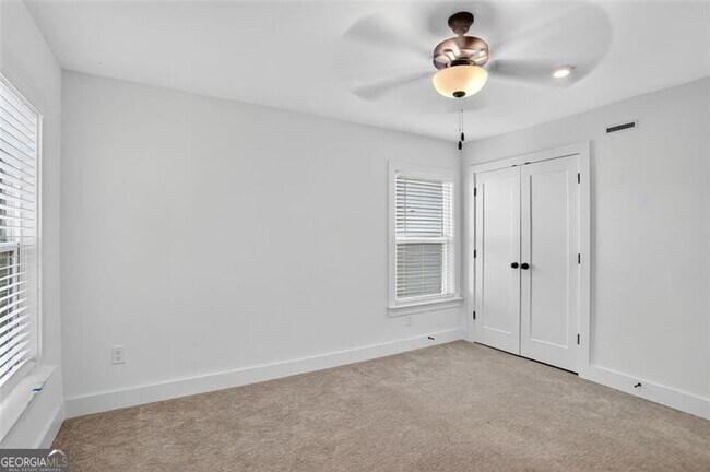 Building Photo - 608 Avondale Pk Cir