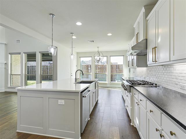 Building Photo - 8473 Gerbera Daisy Rd