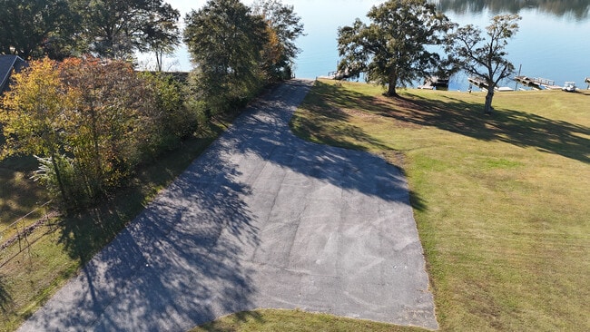 Building Photo - 6393 Rainbow Row