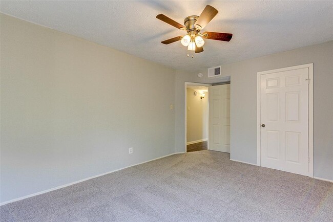 Building Photo - 3603 Storm Creek Dr