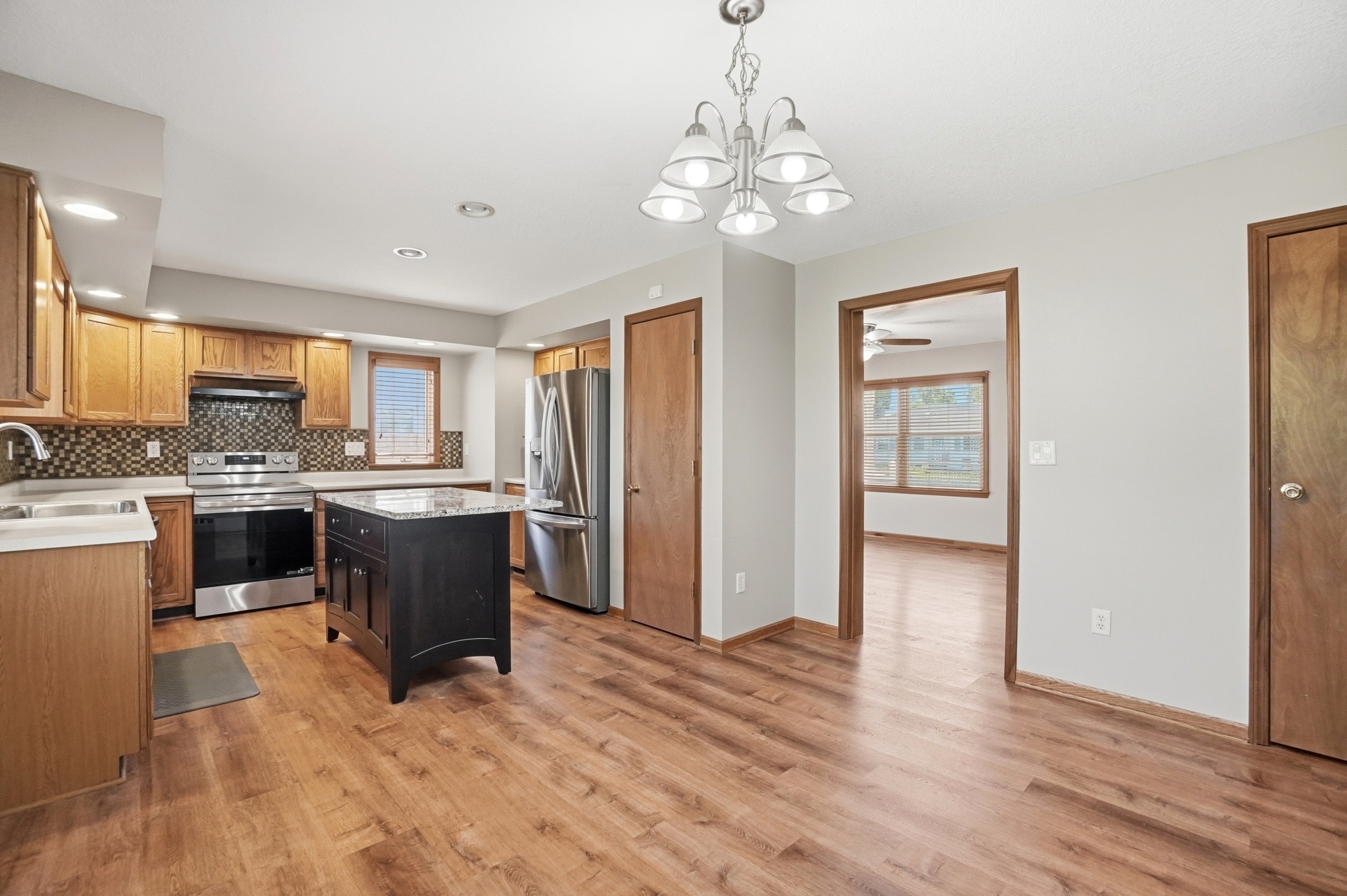 Building Photo - 245 Fitchland Dr