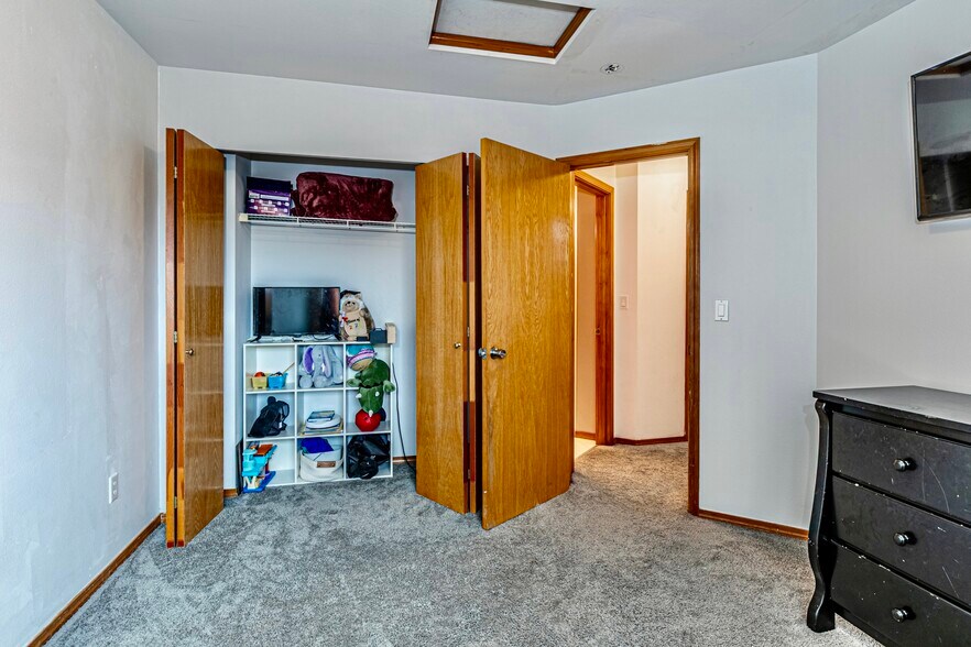 Building Photo - 4601 Nassau Ave NE