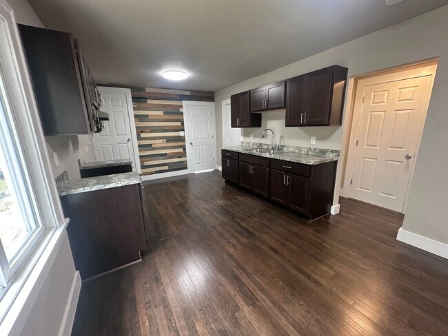 Building Photo - 3BR/2BA Rent to Own Home with Large Garage