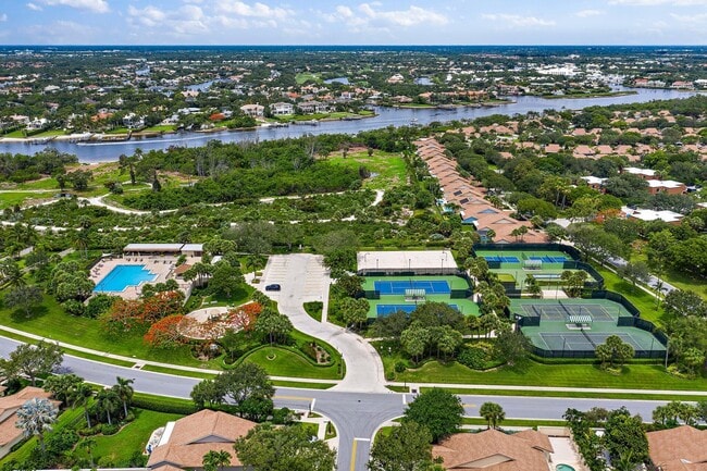 Building Photo - 125 Harbourside Cir