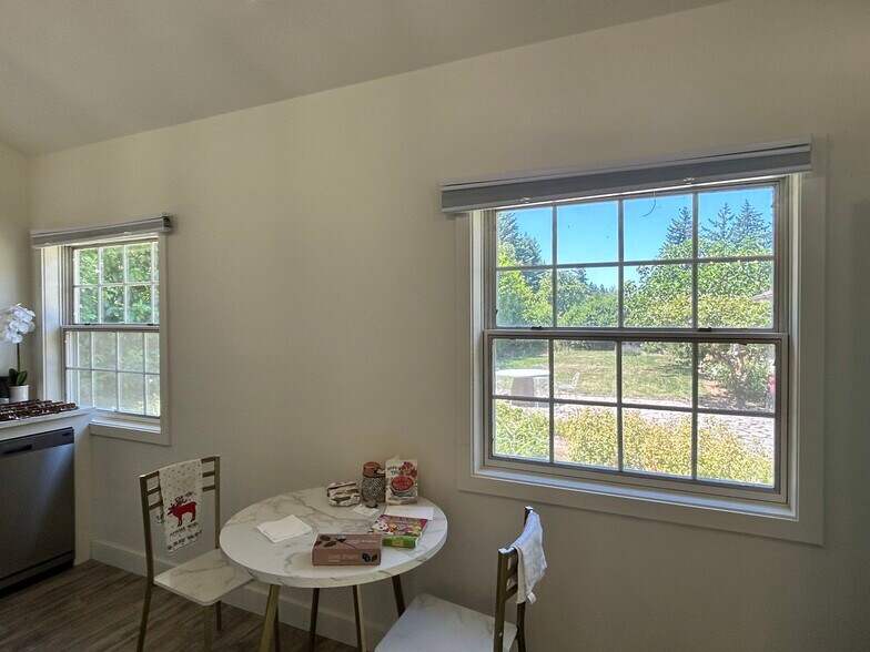 Kitchen - 18650 Stafford Rd