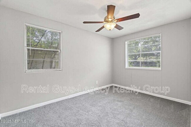 Building Photo - 3827 Colebrooke Dr