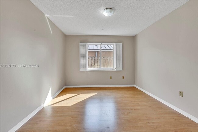 Building Photo - 8531 SW 12th St