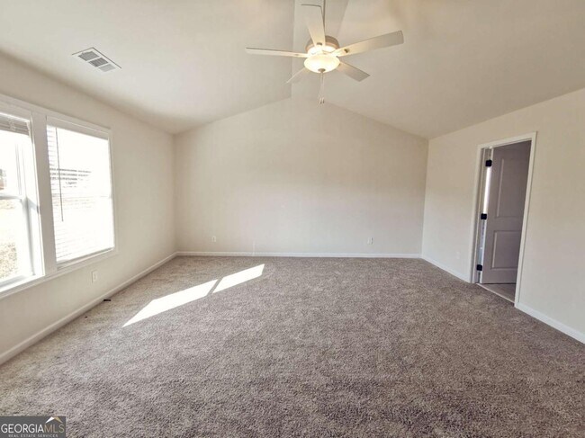 Building Photo - 38 Longhorn Wy