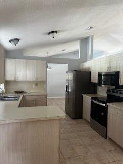 Building Photo - 917 SE Streamlet Ave