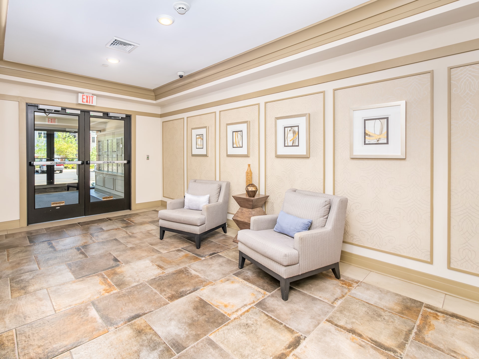 Building Photo - 3989 Norton Pl