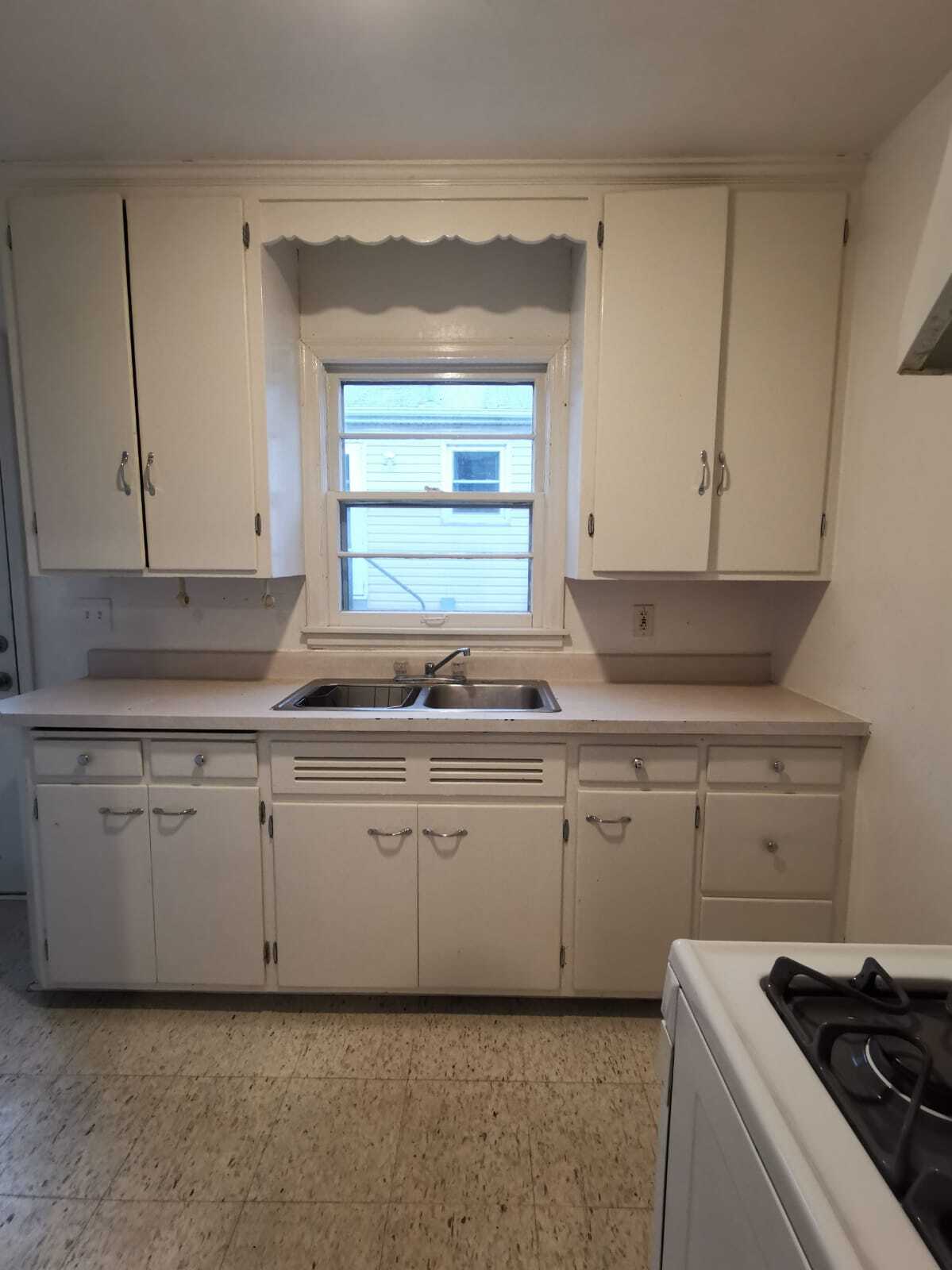 Kitchen - 1311 Oxford St