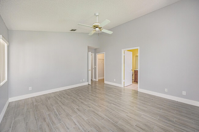 Building Photo - 5148 Rosen Blvd