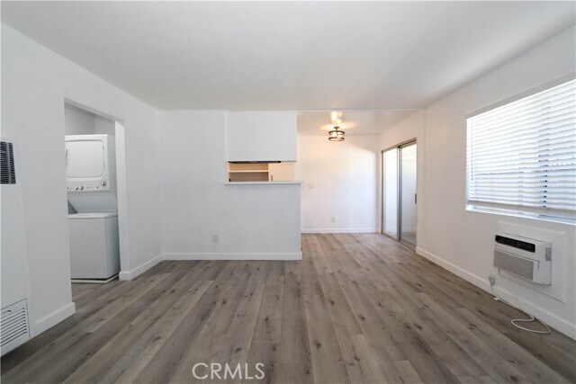 Building Photo - 460 Vista Ave