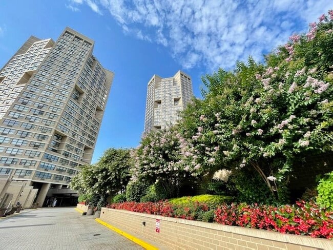 Building Photo - 7000 JFK Blvd E