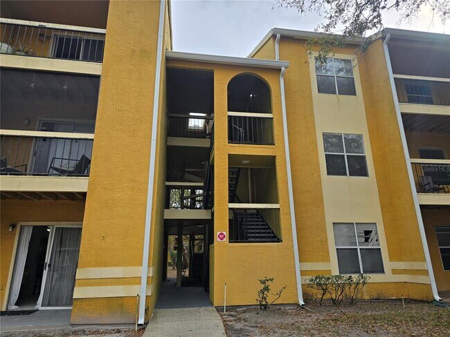 Building Photo - 5267 Images Cir