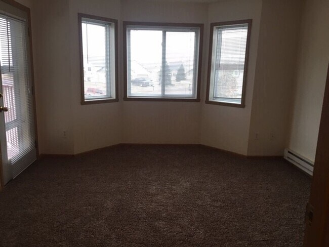 Interior Photo - 5002 16th Ave S