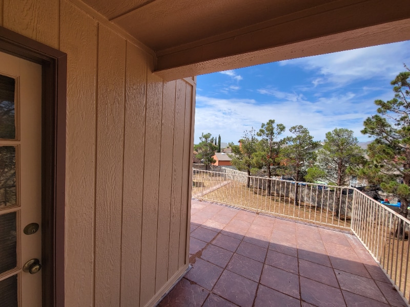Building Photo - 6008 Tee Ct