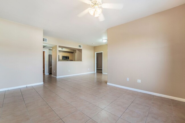 Building Photo - Stylish Condo in Southwest Las Vegas!