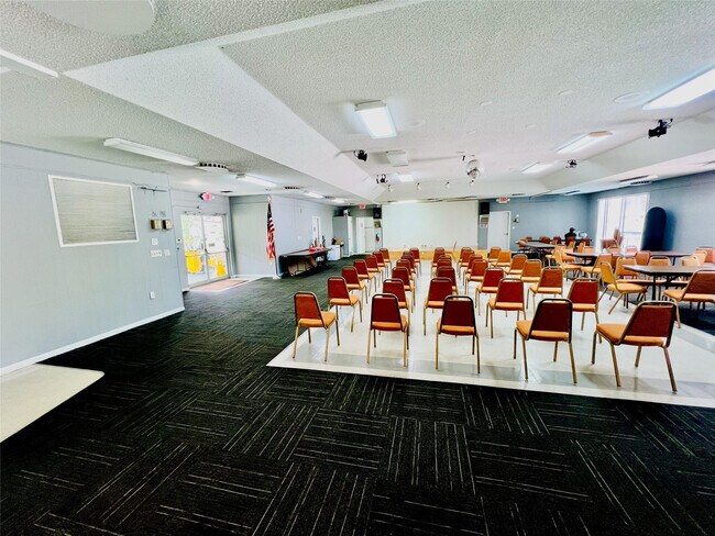 Building Photo - 1810 N Lauderdale Ave