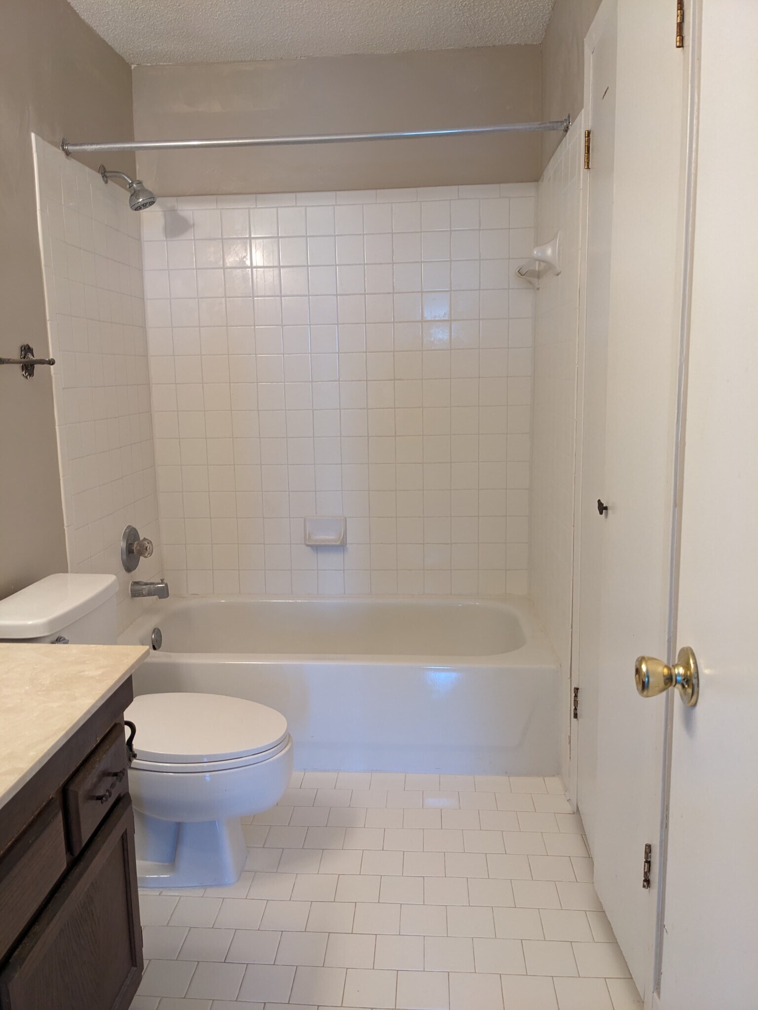 Building Photo - 1909 16th Ave S