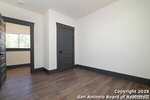 Building Photo - 207 Loretta Pl