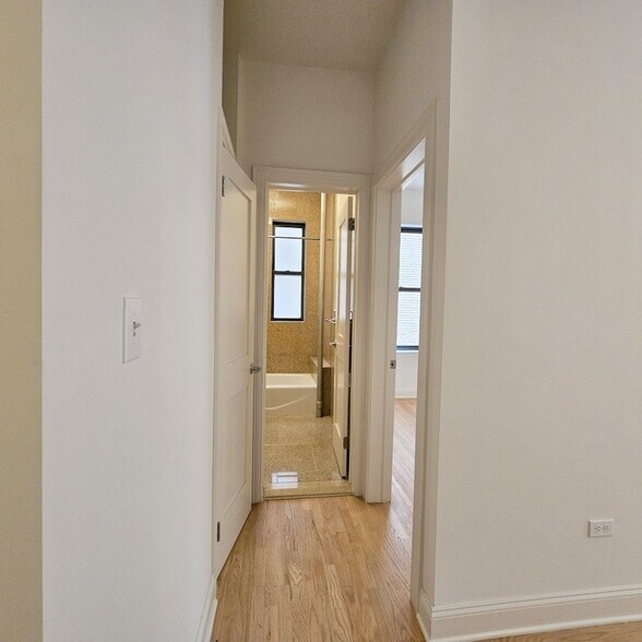 Building Photo - 652 W 163rd St