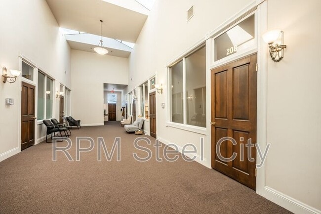 Building Photo - 226-228 S Union Ave