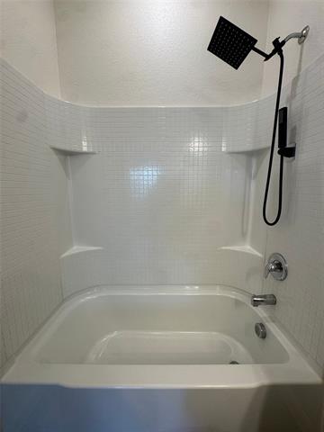 Building Photo - 1720 Escondido Dr