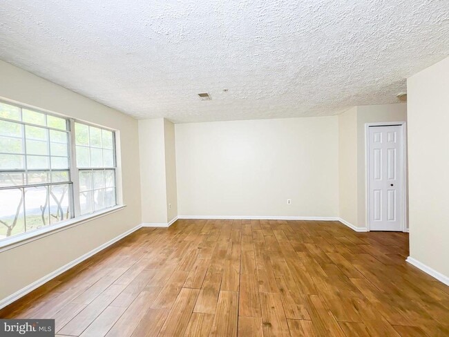 Building Photo - 7218 Mahogany Dr