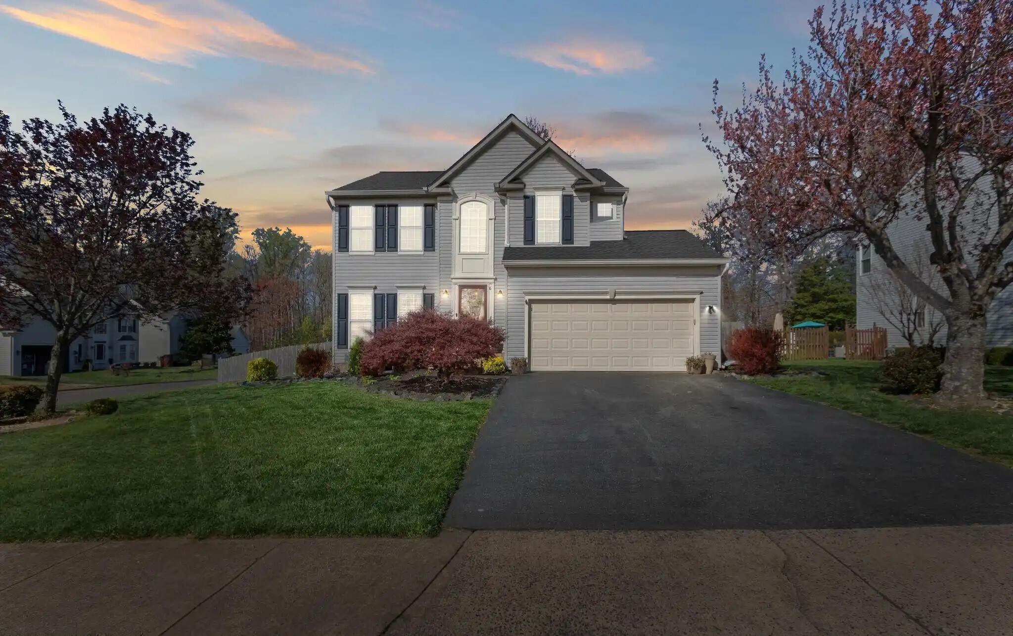 Building Photo - 6 Beau Ridge Dr