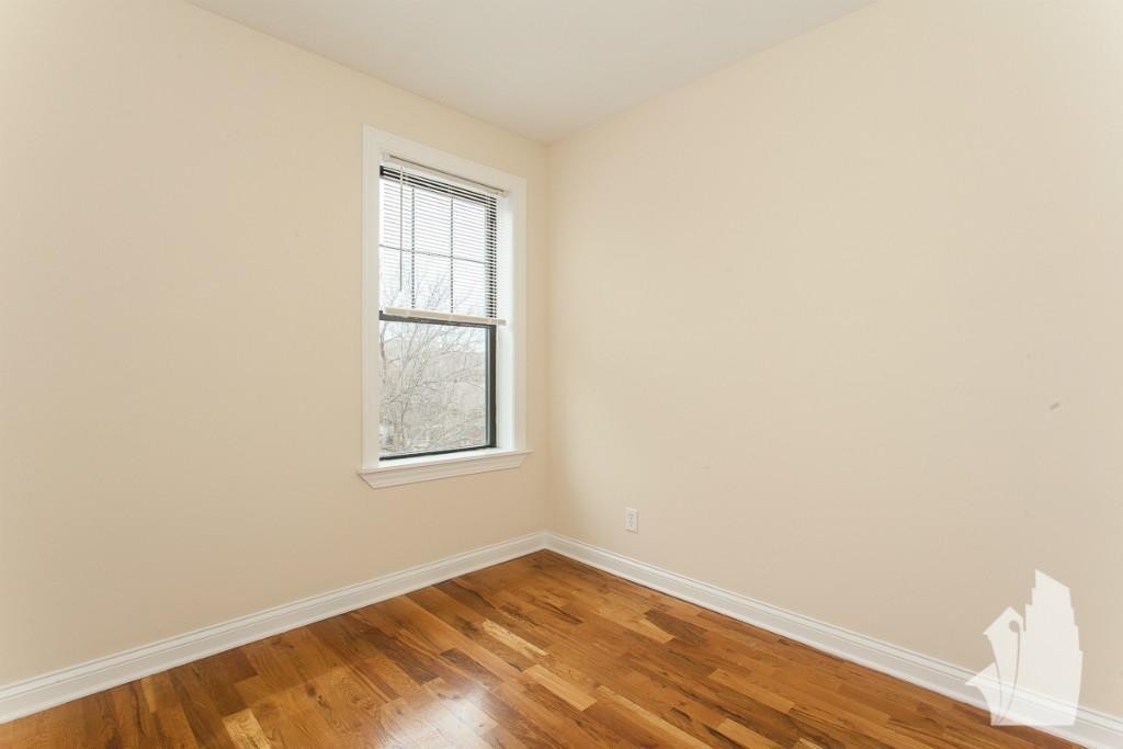 Building Photo - 1444 W Byron St