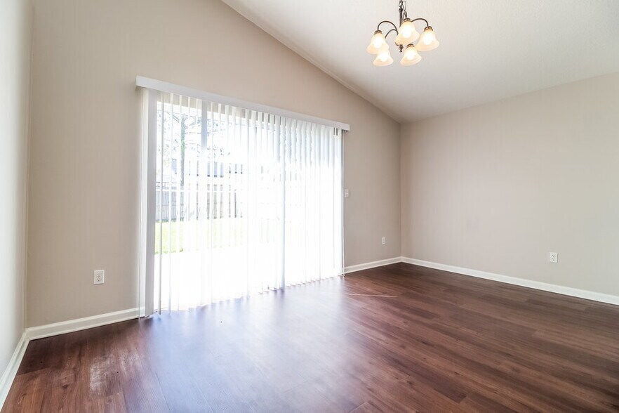 Building Photo - 2856 Snowy Owl Ct