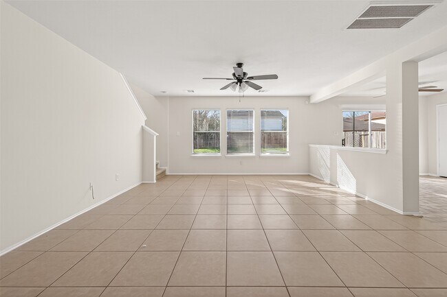 Building Photo - 5719 Clerkenwell Dr